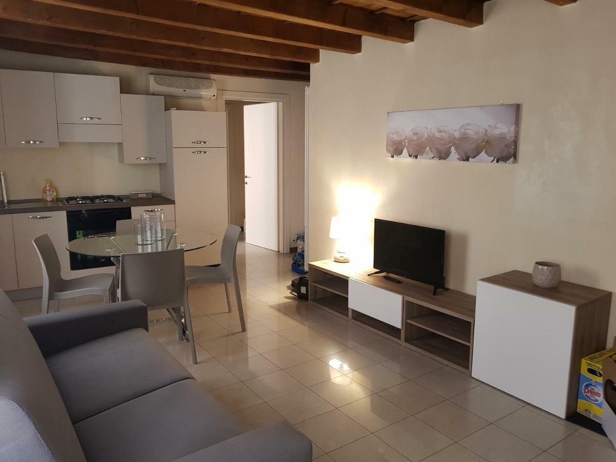 Elly'S House Villa Verona Buitenkant foto